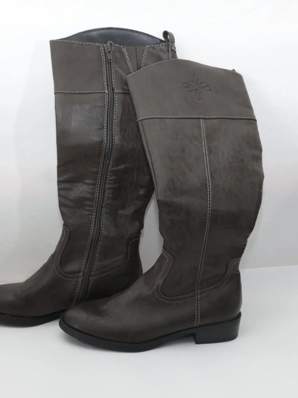Simply Vera Vera Wang Boots Womens 7 M Emsley Side Zip Tall Riding Boots Brown